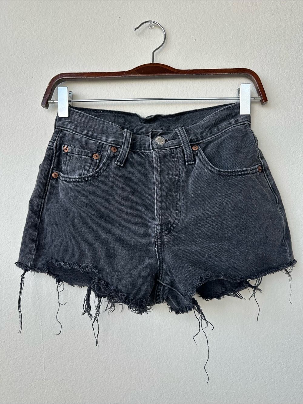 Levi’s 501 Shorts Women’s 24 222